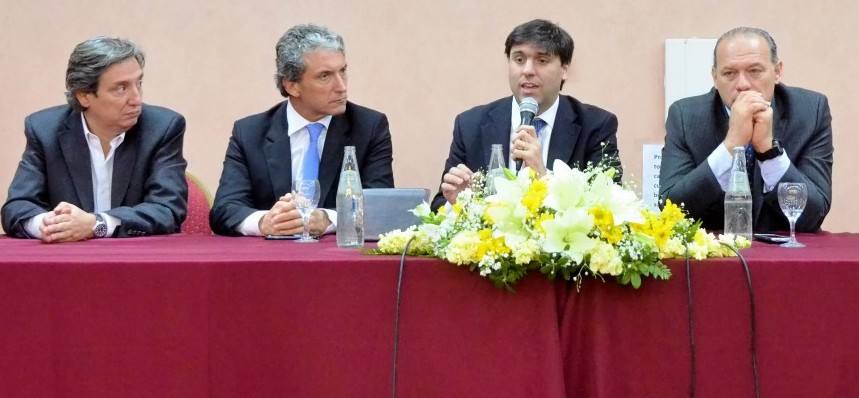 Photo of Bossio en Mendoza: «Lo mejor para Argentina es Daniel Scioli»