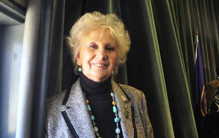 Photo of «Están los que prometen vender todo lo que se volvió a recuperar como país»