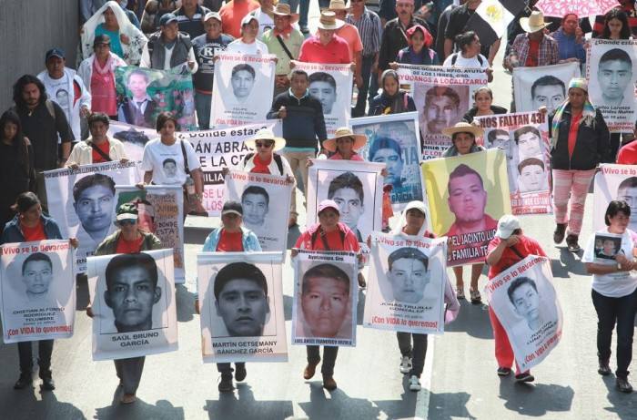 Photo of Se usarían drones para buscar a los 43 estudiantes desaparecidos de Ayotzinapa