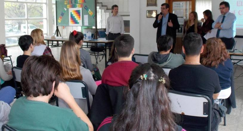 Photo of Necochea: Jornada para implementar los Concejos Deliberantes Estudiantiles