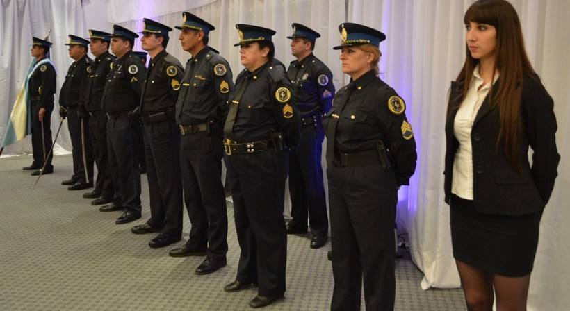 Photo of Semana de la Policía Federal: Emotivo Acto Oficial en Pinamar