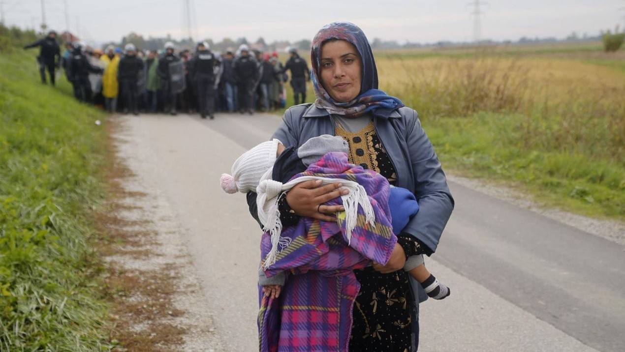 Photo of La ONU denuncia abusos sexuales a mujeres y niños refugiados en Europa