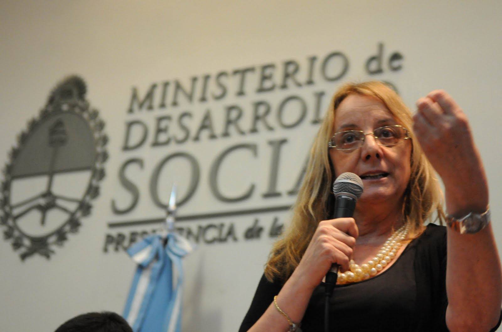 Photo of La incorporación de personal  «es exclusivamente por concurso público y abierto»