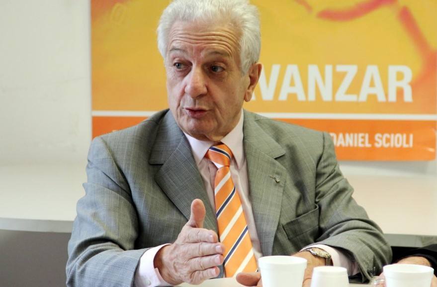 Photo of “En escala la cantidad de empleados públicos de Provincia es una de las más bajas del país”