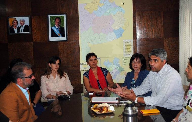 Photo of Evalúan avances en acreditación de competencias laborales en Niñez