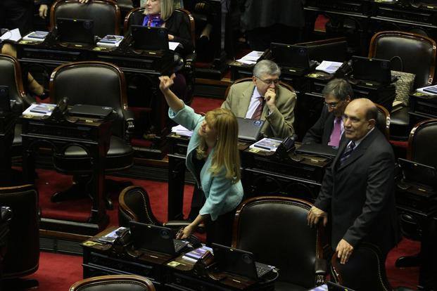 Photo of Diputados de izquierda y centroizquierda cuestionaron a la oposición