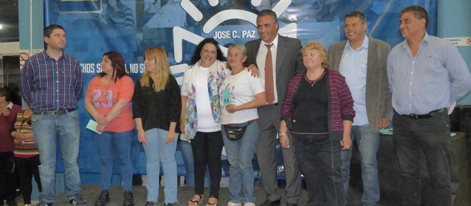 Photo of josé C. Paz: Inclusión educativa, entrega de libretas del plan FinEs