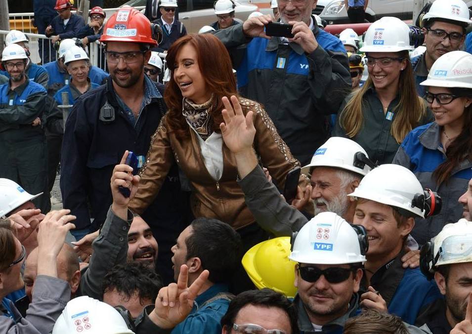 Photo of «Estas son las cosas que los argentinos tienen que defender, porque son de los 42 millones «