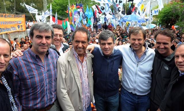 Photo of Zabaleta recorrió William Morris junto a Daniel Scioli
