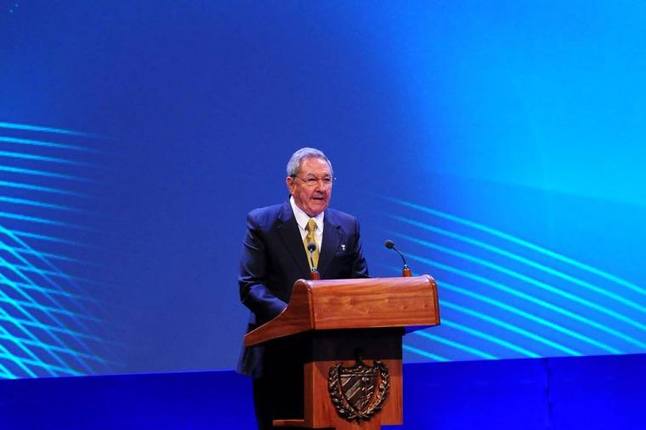 Photo of Comienza la visita de Estado de Raúl Castro a Francia