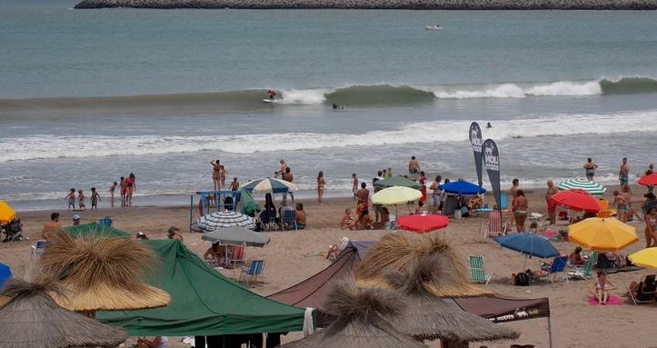 Photo of Gran éxito del torneo de surf en las playas de Quequén