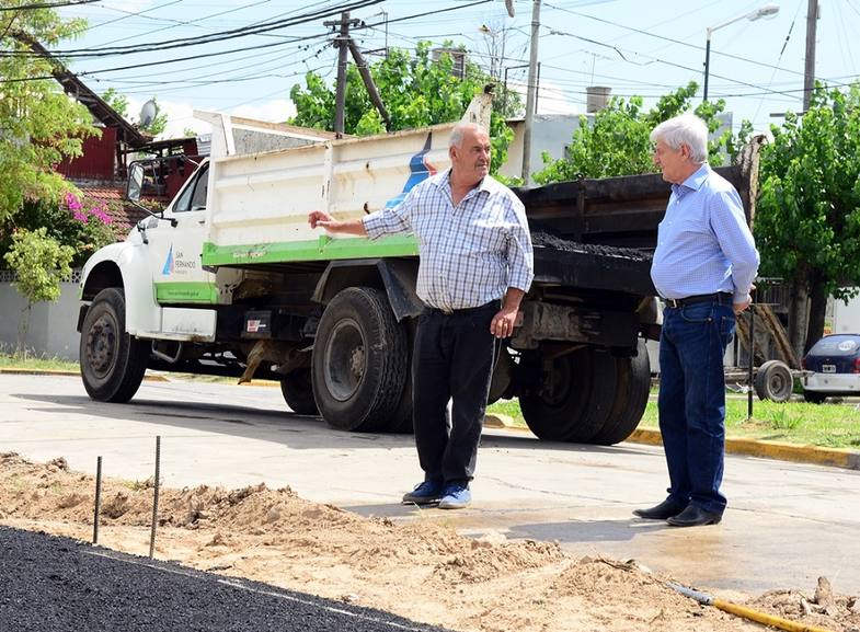 Photo of San Fernando: Luis Andreotti supervisó obras en el barrio Aviación