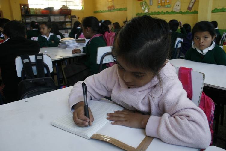 Photo of Los docentes volverán a reunirse el lunes