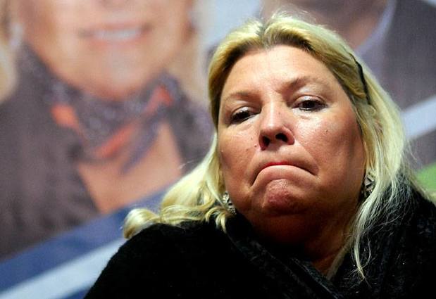 Photo of Carrio volvió a cruzar a Aníbal Fernánez y pidió que se lo cite a declarar por el Triple Crimen