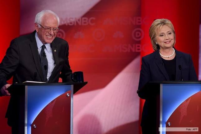 Photo of Tenso debate entre Sanders y Clinton