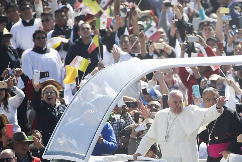 Photo of El Papa dijo que el hombre crea una sociedad «de pocos y para pocos»