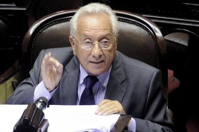 Photo of «El oficialismo intenta dividir a la oposición»