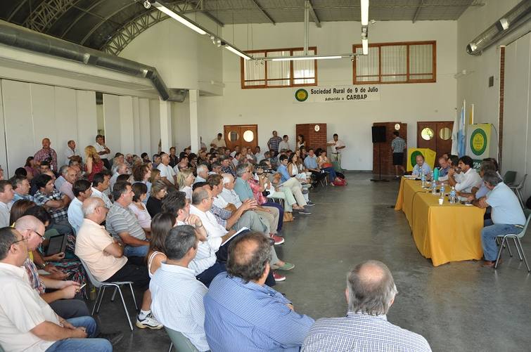 Photo of Lechería: Gobierno y productores participaron en intenso debate en 9 de Julio