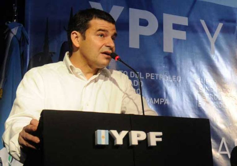 Photo of YPF reducirá 25% sus inversiones