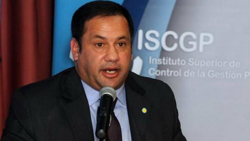 Photo of «Dos modelos, dos entregas»