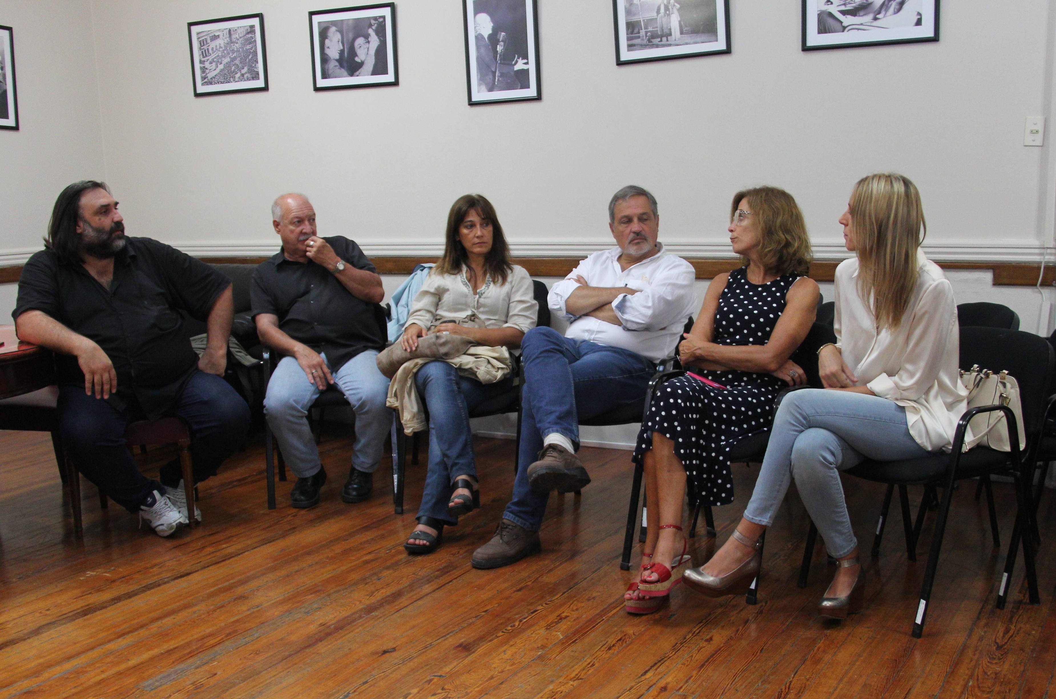 Photo of Diputados del FpV se reunieron con Baradel por  una agenda educativa conjunta