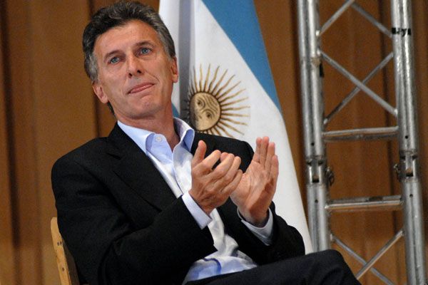 Photo of Hasta la agencia Reuters da cuenta del regalo de Macri a la banca internacional