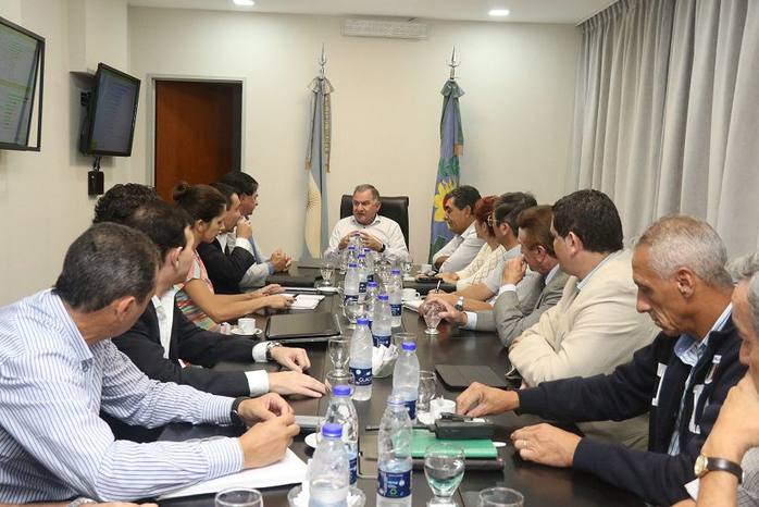 Photo of Julio Pereyra se reunió con su gabinete