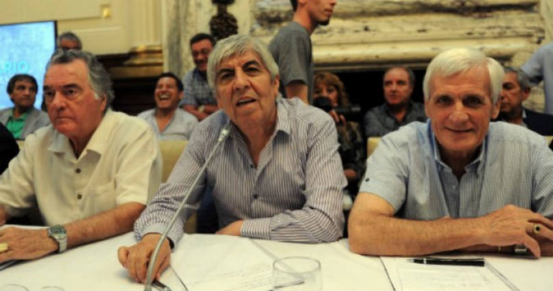 Photo of Las cinco centrales de trabajadores unidas en el Congreso contra los despidos