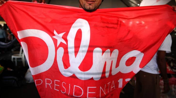 Photo of El pueblo aguardó la resolución del Congreso con una nueva muestra de apoyo a Dilma