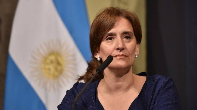 Photo of No sabe no contesta: Michetti desconoce operaciones con dólar futuro de sus compañeros