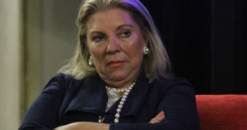 Photo of Carrió sobre el dólar a futuro: «Yo no habría procesado a Cristina»