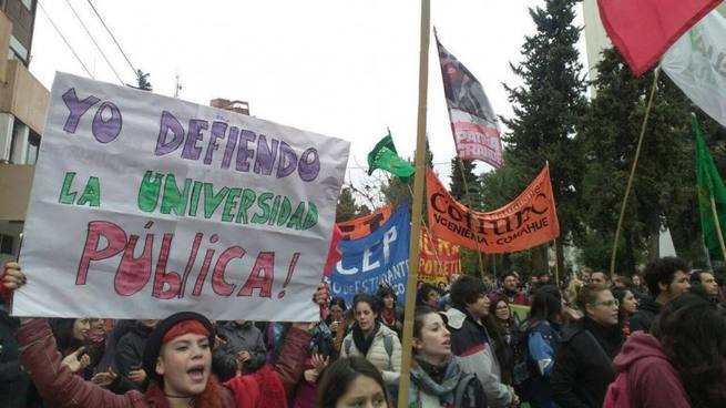 Photo of La lucha por la Educación Pública logró la reapertura de las paritarias