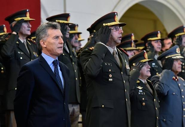 Photo of El proyecto de Macri para darle poder a los militares