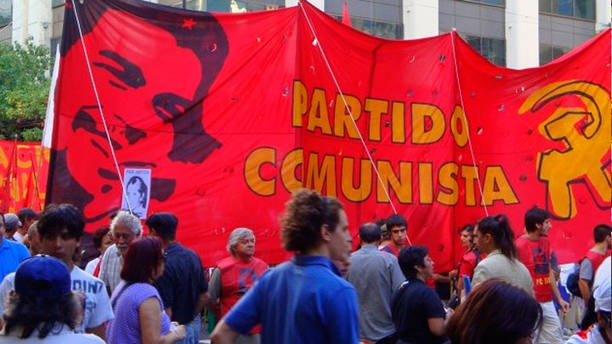 Photo of San Juan: La policía amenaza a militantes del Partido Comunista