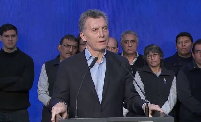 Photo of Ahora Macri le pidió a los trabajadores «no poner palos en la rueda»