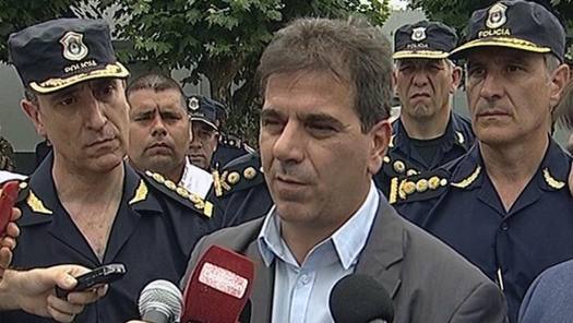 Photo of El ministro Ritondo reforzará la seguridad en Hipermercados con Fuerzas Federales