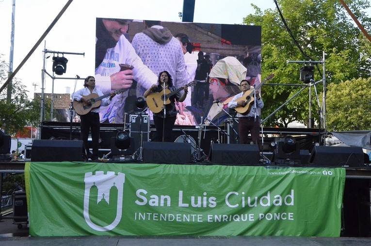 Photo of San Luis: 10 mil vecinos participaron de la Fiesta de la Tonada Puntana