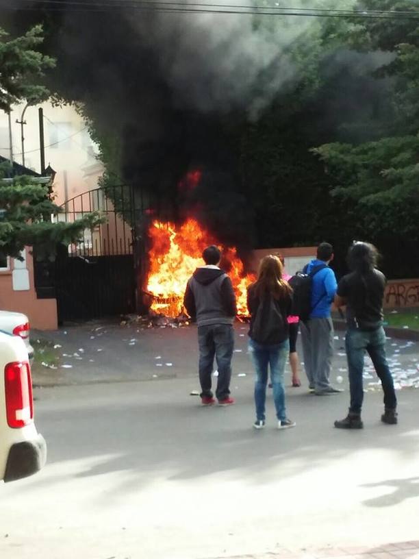 Photo of Diputados macristas participaron de incendio en la entrada de la casa de Alicia Kirchner