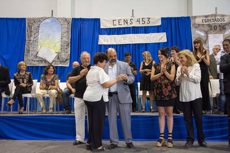 Photo of El CENS 453 celebró sus 25 años con el egreso de la promoción 2016