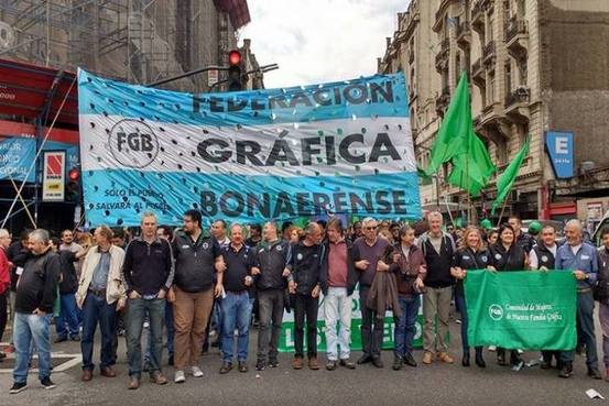 Photo of La Federación Gráfica Bonaerense convocó a una marcha hacia el Ministerio de Trabajo