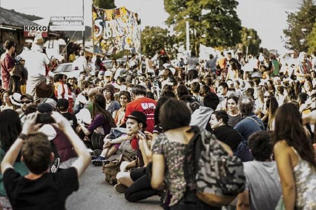 Photo of En Bolsón, los vecinos protestan contra la  venta de tierras a un amigo de Macri