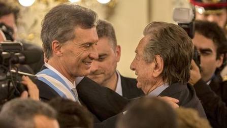 Photo of El Estado en poder de la «Famiglia»: Condonan deuda por 70 mil millones de pesos al Grupo Macri