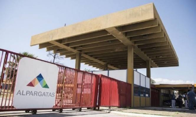 Photo of Adelantarán las vacaciones a 290 trabajadores de Alpargatas Textil Catamarca