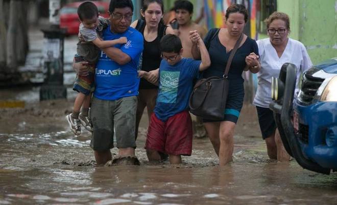 Photo of Perú: Más de 33 mil niños sin hogar por las inundaciones