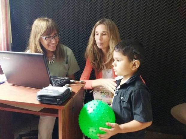 Photo of Lanús: Exitoso implante coclear a nene de 4 años