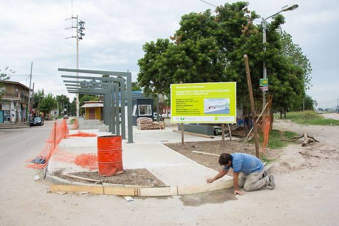 Photo of Varela: Construyen siete puntos seguros en barrios del distrito