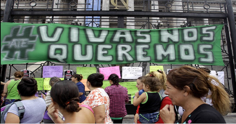 Photo of Ni una menos: Miles de mujeres marcharon contra la violencia machista