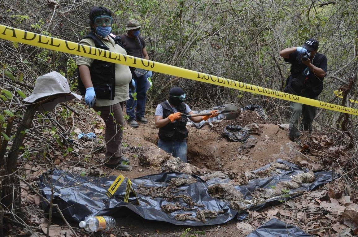 Photo of México: Reportan fosas clandestinas y miles de personas desaparecidas en 9 años