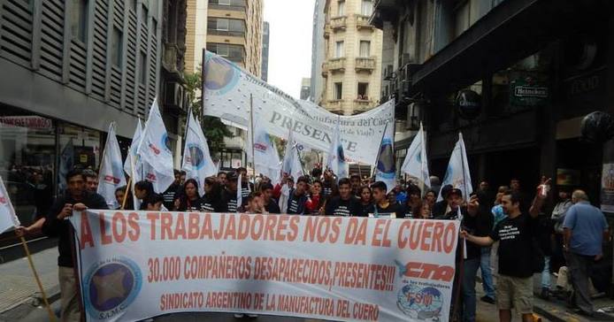 Photo of Sin previo aviso, la empresa Jocri S.A cerró sus puertas y dejó en la calle a más de 60 trabajadores