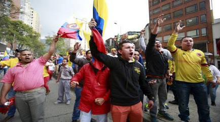Photo of Colombia: Maestros y sindicatos se movilizan en todo el país